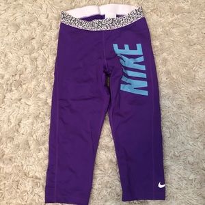 Cropped workout leggings